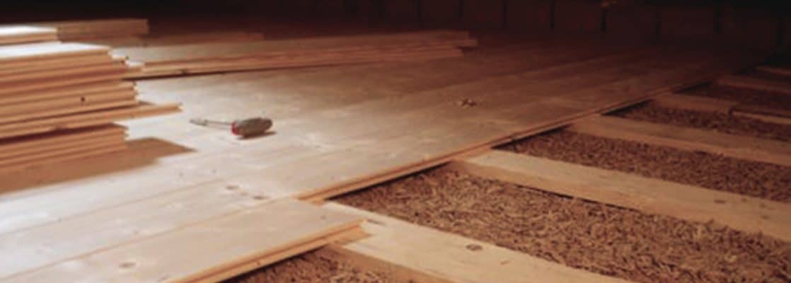 Cantiere di riqualificazione energetica con contropareti isolanti in Biomattone®